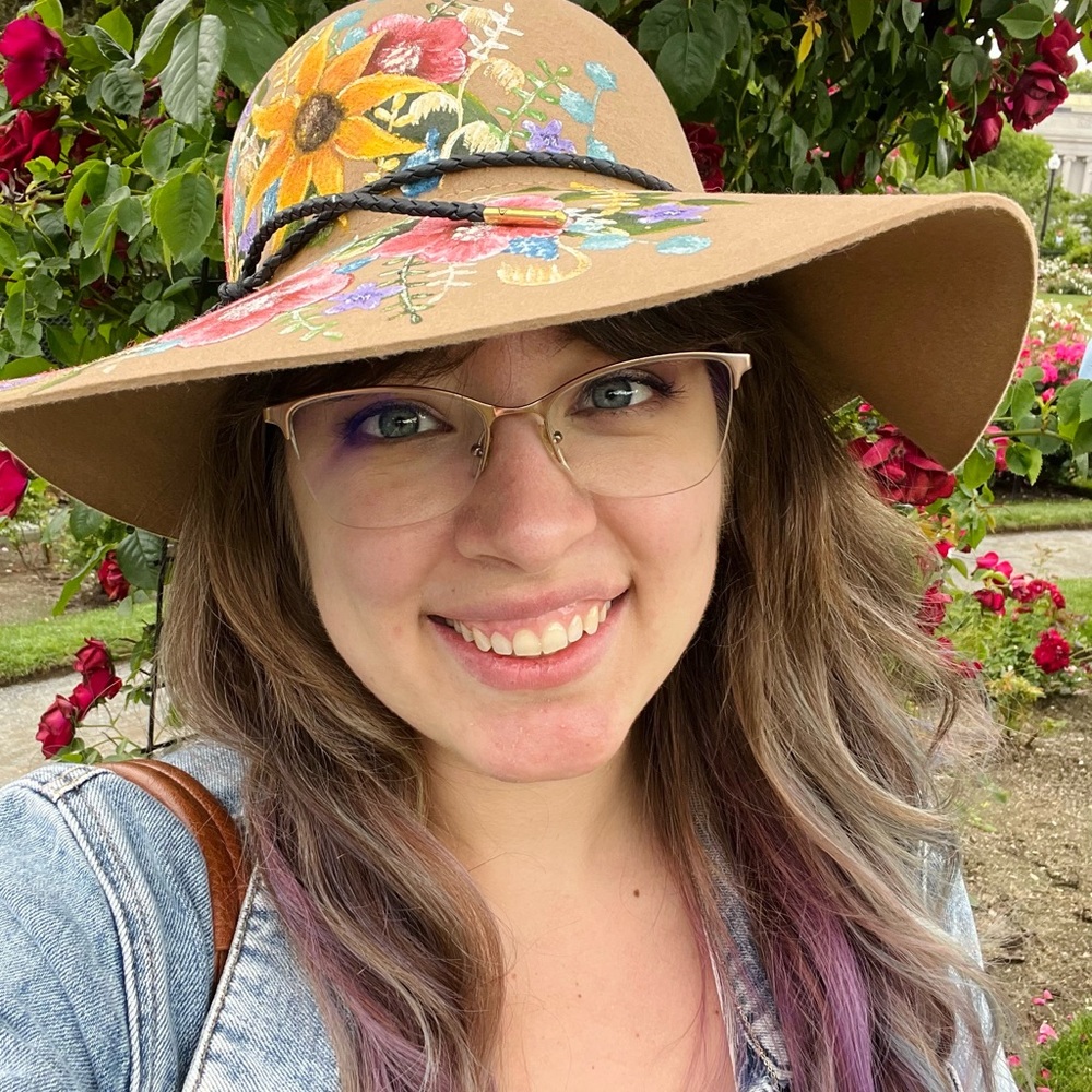 Meet your Posher, Nicole